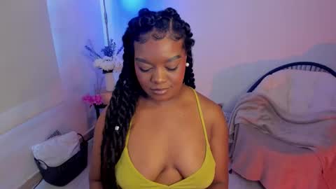 Snapshot of soymaria___ chatting on 10-14-25, 02:51 Maria online show from 10-14-25, 02:51