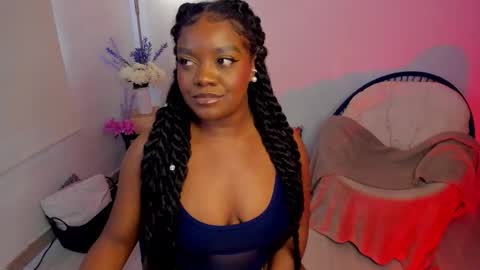 Snapshot of soymaria___ chatting on 10-16-25, 10:00 Maria online show from 10-16-25, 10:00