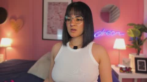 Snapshot of soysaraa_ chatting on 07-15-26, 05:02 Aleja online show from 07-15-26, 05:02