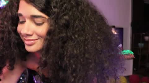 Snapshot of soytropicalfruit chatting on 12-21-24, 06:19 You want to talk to me more personal follow me in My Channel VIP 50 the discount online show from 12-21-24, 06:19