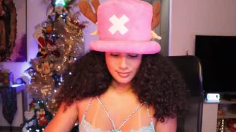 Snapshot of soytropicalfruit chatting on 12-27-24, 01:11 You want to talk to me more personal follow me in My Channel VIP 50 the discount online show from 12-27-24, 01:11