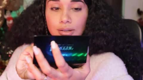 Snapshot of soytropicalfruit chatting on 12-27-24, 05:09 You want to talk to me more personal follow me in My Channel VIP 50 the discount online show from 12-27-24, 05:09