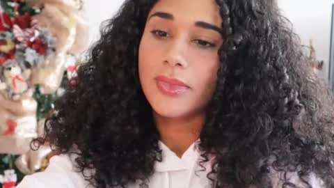 Snapshot of soytropicalfruit chatting on 01-04-25, 08:05 You want to talk to me more personal follow me in My Channel VIP 50 the discount online show from 01-04-25, 08:05