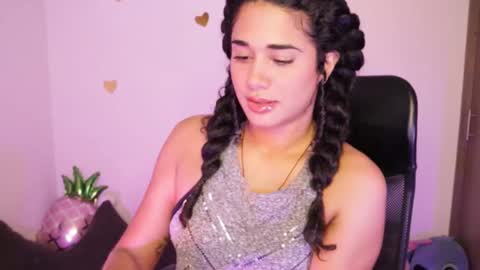 Snapshot of soytropicalfruit chatting on 01-25-25, 05:18 You want to talk to me more personal follow me in My Channel VIP 50 the discount online show from 01-25-25, 05:18