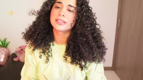 Snapshot of soytropicalfruit chatting on 02-05-25, 09:50 You want to talk to me more personal follow me in My Channel VIP 50 the discount online show from 02-05-25, 09:50