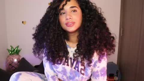 Snapshot of soytropicalfruit chatting on 02-14-25, 04:15 You want to talk to me more personal follow me in My Channel VIP 50 the discount online show from 02-14-25, 04:15