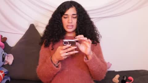 Snapshot of soytropicalfruit chatting on 02-26-25, 12:36 You want to talk to me more personal follow me in My Channel VIP 50 the discount online show from 02-26-25, 12:36