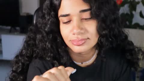 Snapshot of soytropicalfruit chatting on 09-27-25, 10:53 You want to talk to me more personal follow me in My Channel VIP 50 the discount online show from 09-27-25, 10:53