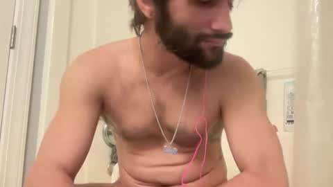 Snapshot of spacecase843 chatting on 01-10-25, 03:16 TrndSettrz online show from 01-10-25, 03:16