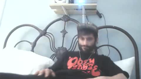 Snapshot of spacecase843 chatting on 03-09-25, 07:56 TrndSettrz online show from 03-09-25, 07:56