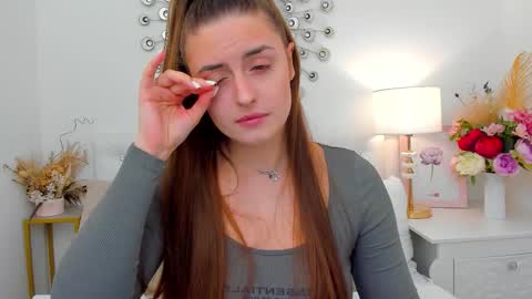 Snapshot of spacelady_ chatting on 03-24-26, 03:28 Julia online show from 03-24-26, 03:28