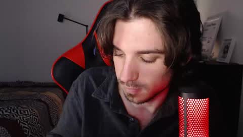 Snapshot of spangy19 chatting on 12-18-24, 09:25 Anthony online show from 12-18-24, 09:25