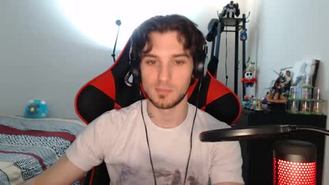 Snapshot of spangy19 chatting on 09-18-25, 01:51 Anthony online show from 09-18-25, 01:51