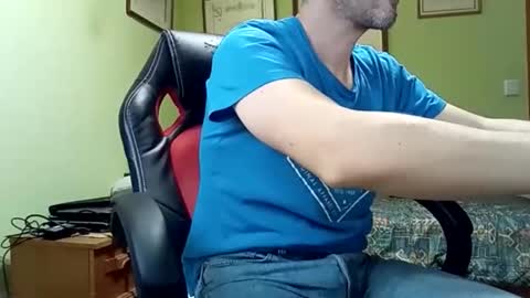 Manu  online show from 11-14-25, 04:17