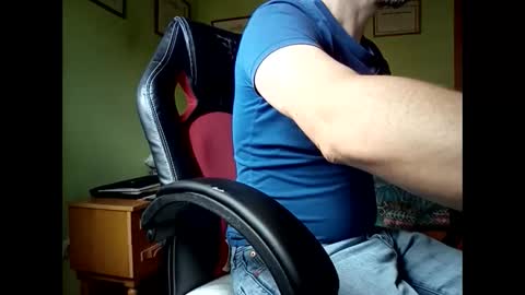 Manu  online show from 05-17-26, 03:19