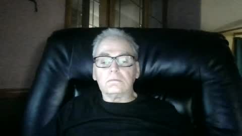 Snapshot of spanky7676 chatting on 06-28-26, 11:33 spanky7676 online show from 06-28-26, 11:33