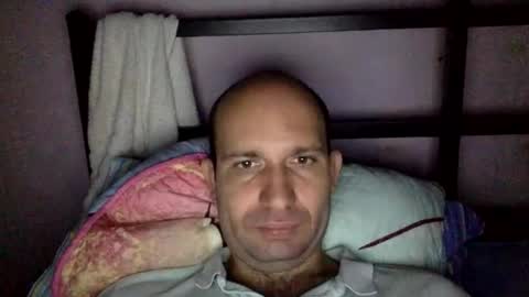 Snaiky online show from 11-17-25, 03:40