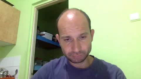 Snapshot of sparei7 chatting on 07-05-26, 10:06 Snaiky online show from 07-05-26, 10:06