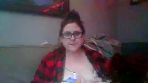Snapshot of sparklelove69 chatting on 05-07-26, 07:58 Scottietee online show from 05-07-26, 07:58