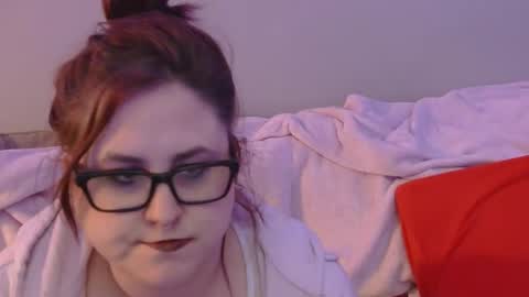 Snapshot of sparklelove69 chatting on 05-16-26, 06:43 Scottietee online show from 05-16-26, 06:43