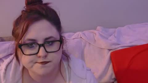 Snapshot of sparklelove69 chatting on 05-16-26, 06:54 Scottietee online show from 05-16-26, 06:54