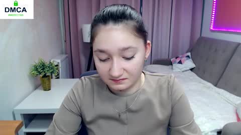 Snapshot of sparkling_starlet67 chatting on 02-11-26, 07:02 Ilona online show from 02-11-26, 07:02