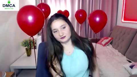 Snapshot of sparkling_starlet67 chatting on 02-14-26, 02:03 Ilona online show from 02-14-26, 02:03