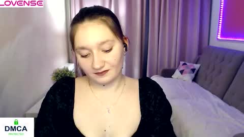 Snapshot of sparkling_starlet67 chatting on 02-20-26, 01:33 Ilona online show from 02-20-26, 01:33