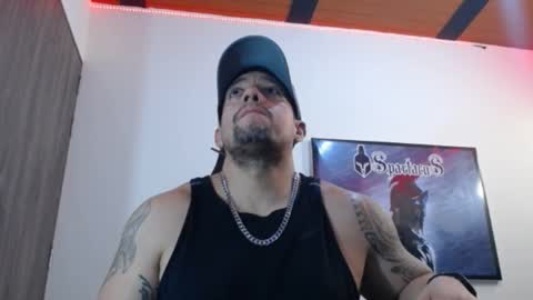 Snapshot of spartacus_cam chatting on 09-29-25, 05:34 online show from 09-29-25, 05:34
