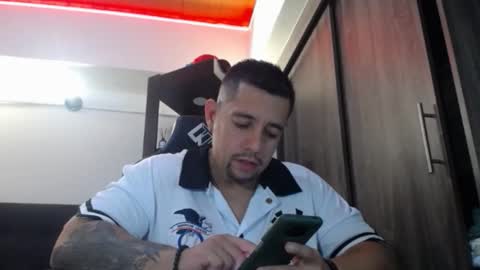     online show from 01-13-26, 05:13