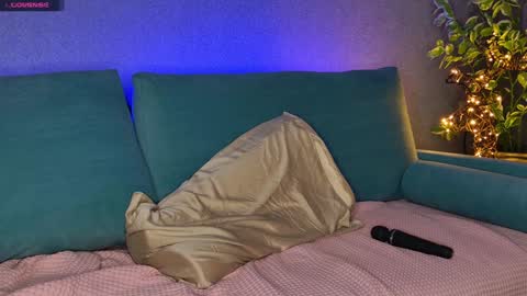 Nicole online show from 12-13-24, 08:26