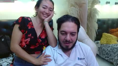 Snapshot of specialguests chatting on 09-13-25, 02:22 Invitadas Especiales online show from 09-13-25, 02:22