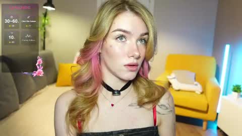 Snapshot of spicejessy chatting on 06-25-26, 07:02 your sweet Jessy online show from 06-25-26, 07:02