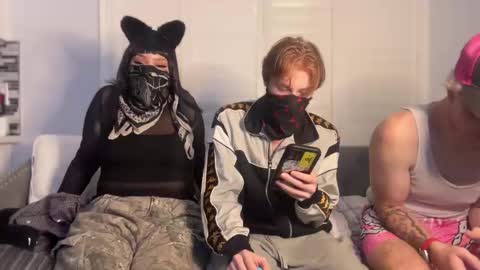 spicey_twins_tv online show from 10-25-25, 01:13