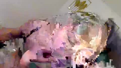 Snapshot of spicy_kinky chatting on 01-16-25, 02:41 Alora online show from 01-16-25, 02:41