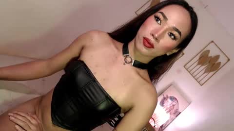 Snapshot of spicy_kinky chatting on 02-13-25, 12:46 Alora online show from 02-13-25, 12:46