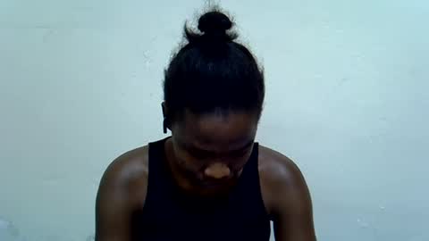 Snapshot of spicy_kittie chatting on 06-16-26, 08:39 Kittle online show from 06-16-26, 08:39