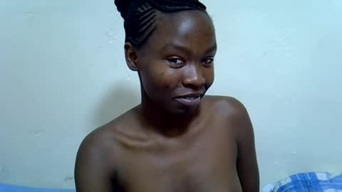 Snapshot of spicy_kittie chatting on 07-05-26, 08:43 Kittle online show from 07-05-26, 08:43
