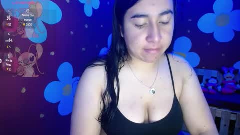 Veronica online show from 12-17-25, 12:22