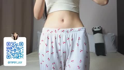 Snapshot of spicyyuki chatting on 06-07-26, 08:12 Tipsy online show from 06-07-26, 08:12