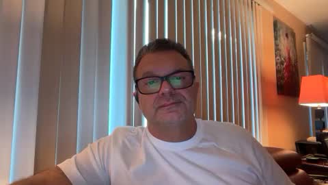Snapshot of spike69old chatting on 05-08-26, 11:32 spike69old online show from 05-08-26, 11:32
