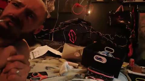 Snapshot of splashh_queen420 chatting on 02-22-26, 05:30 Daddy His Splash Queen online show from 02-22-26, 05:30