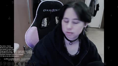 Snapshot of spookybat chatting on 12-07-24, 03:36 Shio online show from 12-07-24, 03:36