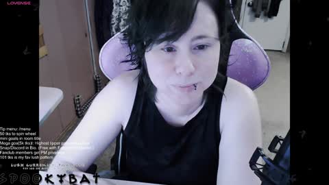 Snapshot of spookybat chatting on 01-14-25, 03:11 Shio online show from 01-14-25, 03:11