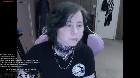 Snapshot of spookybat chatting on 03-05-25, 02:57 Shio online show from 03-05-25, 02:57