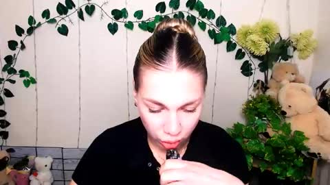 Karina online show from 03-28-26, 10:48