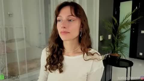 Snapshot of spring_forestxx chatting on 07-03-26, 02:01 Lily my new acc3 online show from 07-03-26, 02:01