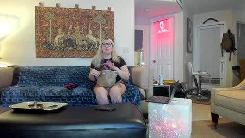Roxy Day  Mossimo Knight online show from 12-23-24, 01:40