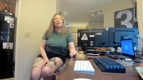 Roxy Day  Mossimo Knight online show from 01-16-26, 12:14