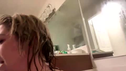 Snapshot of squirtinshawty chatting on 11-02-25, 06:38 squirtinshawty online show from 11-02-25, 06:38